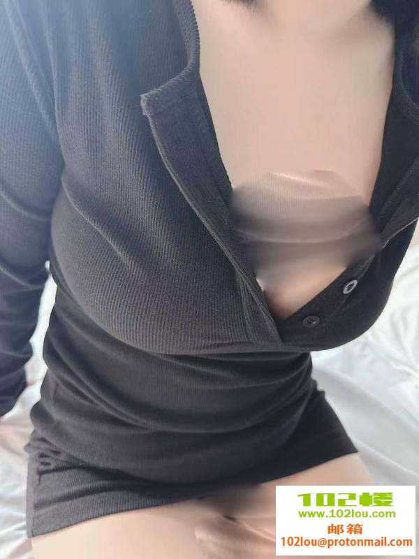 233830rjvdm55bh4vtzp5t.jpg