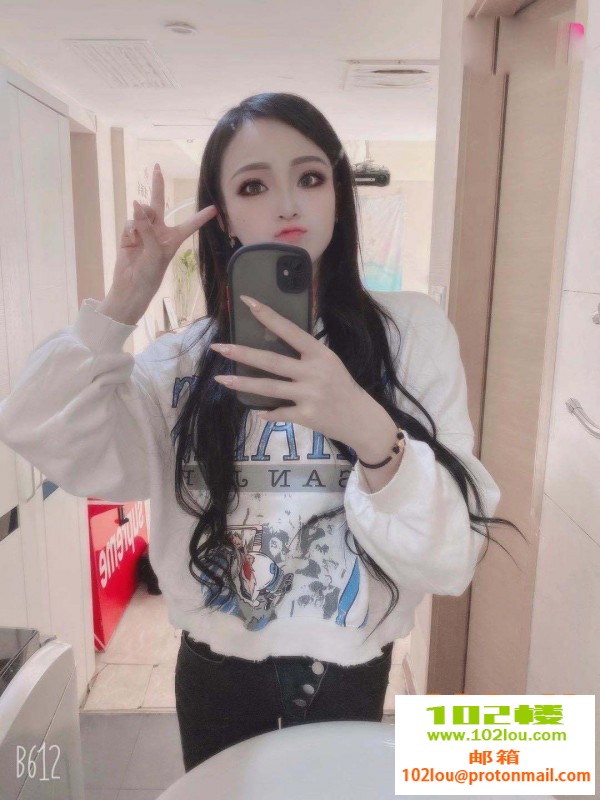 223059jfxzsexdeq7y2z22.jpg