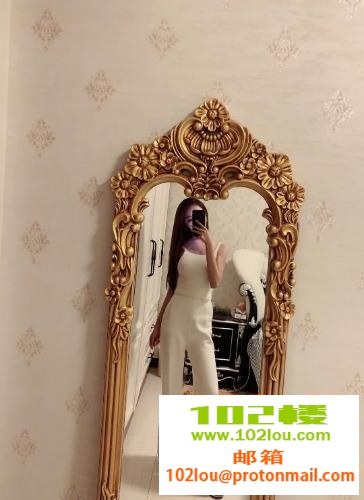 001557q8fhznwta4eze7g6.jpg