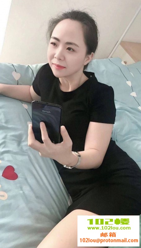 103509l40x29rzcasy0x2c.jpg