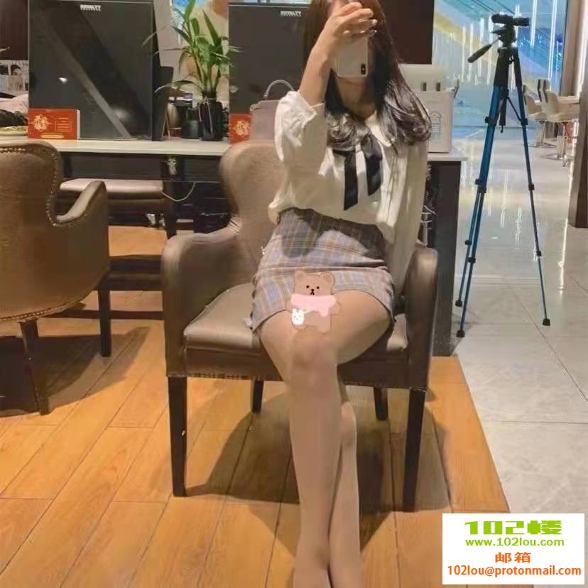 211722kqq4iugg1724qmij.jpg