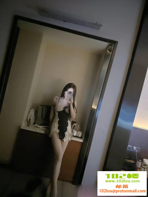 011451m0it9f66mg2id2do.jpg