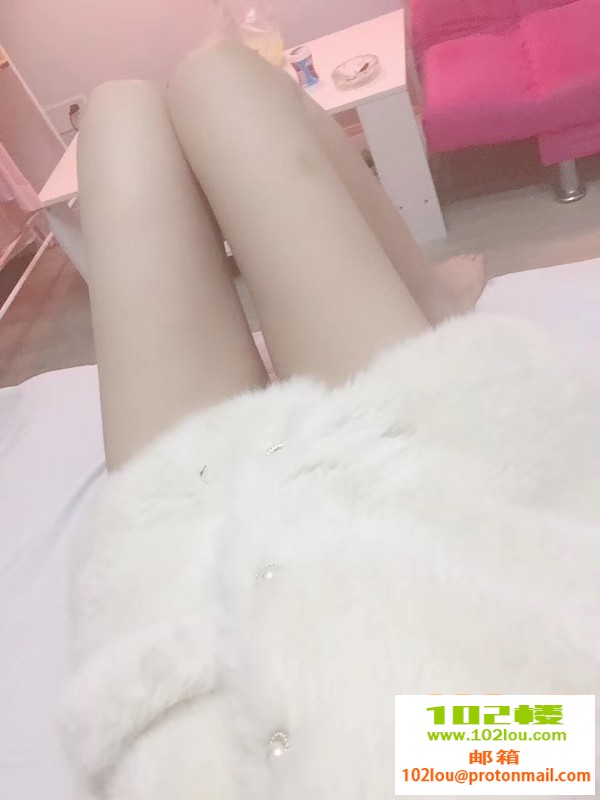 223045b79zq9w49xv7lxww.jpg