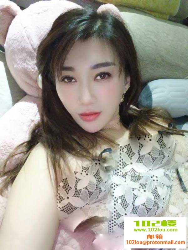 010234blz88t0g72dcct81.jpg