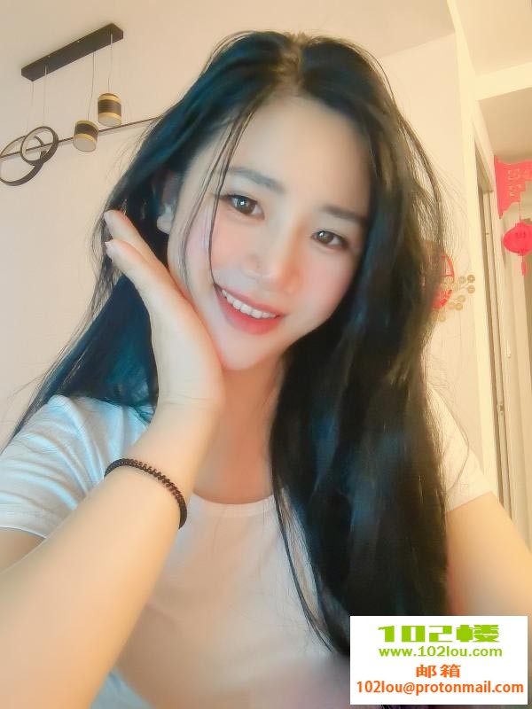 231252ek5tggu5adt5awru.jpg