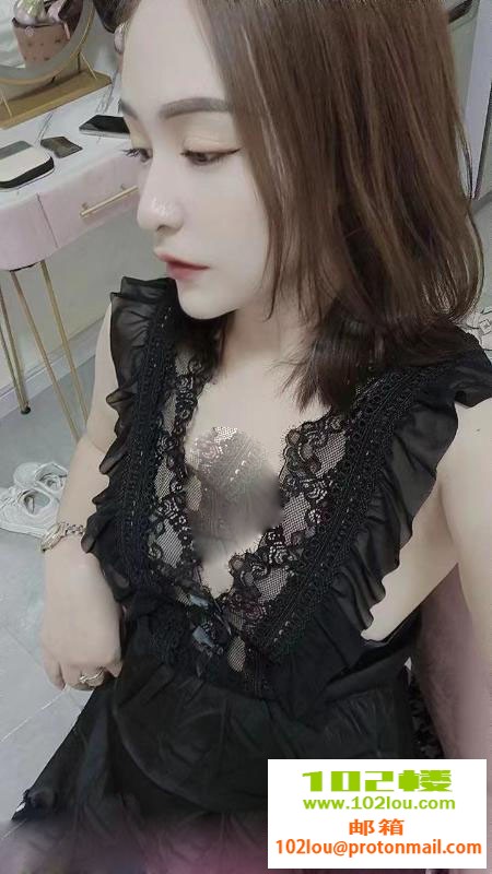 181412aygy7xr7m666breo.jpg