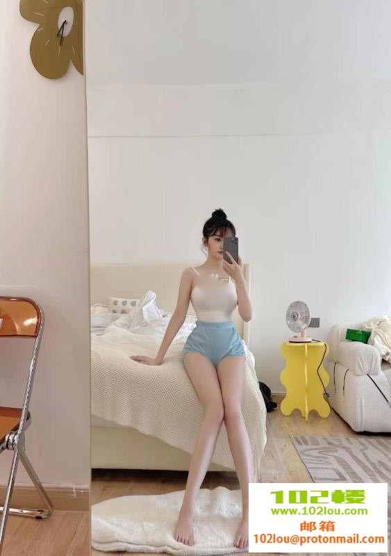 215135g38cyrm88z3y8mt4.jpg