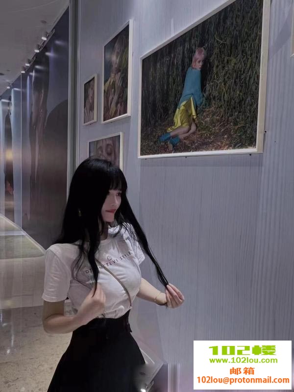 204453b6cclbajp98bpvvx.jpg