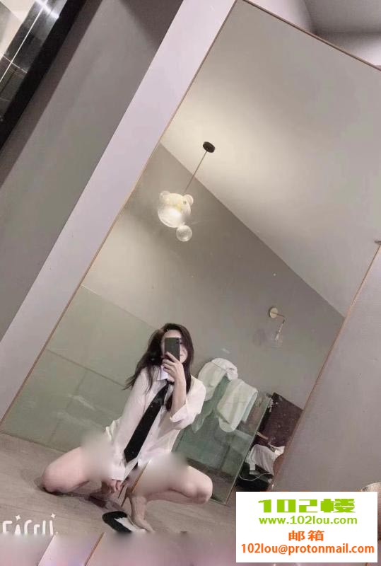 150825az90w4dqdrem3bee.jpg