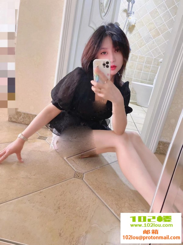 235342bt260p6rq6566b0p.jpg